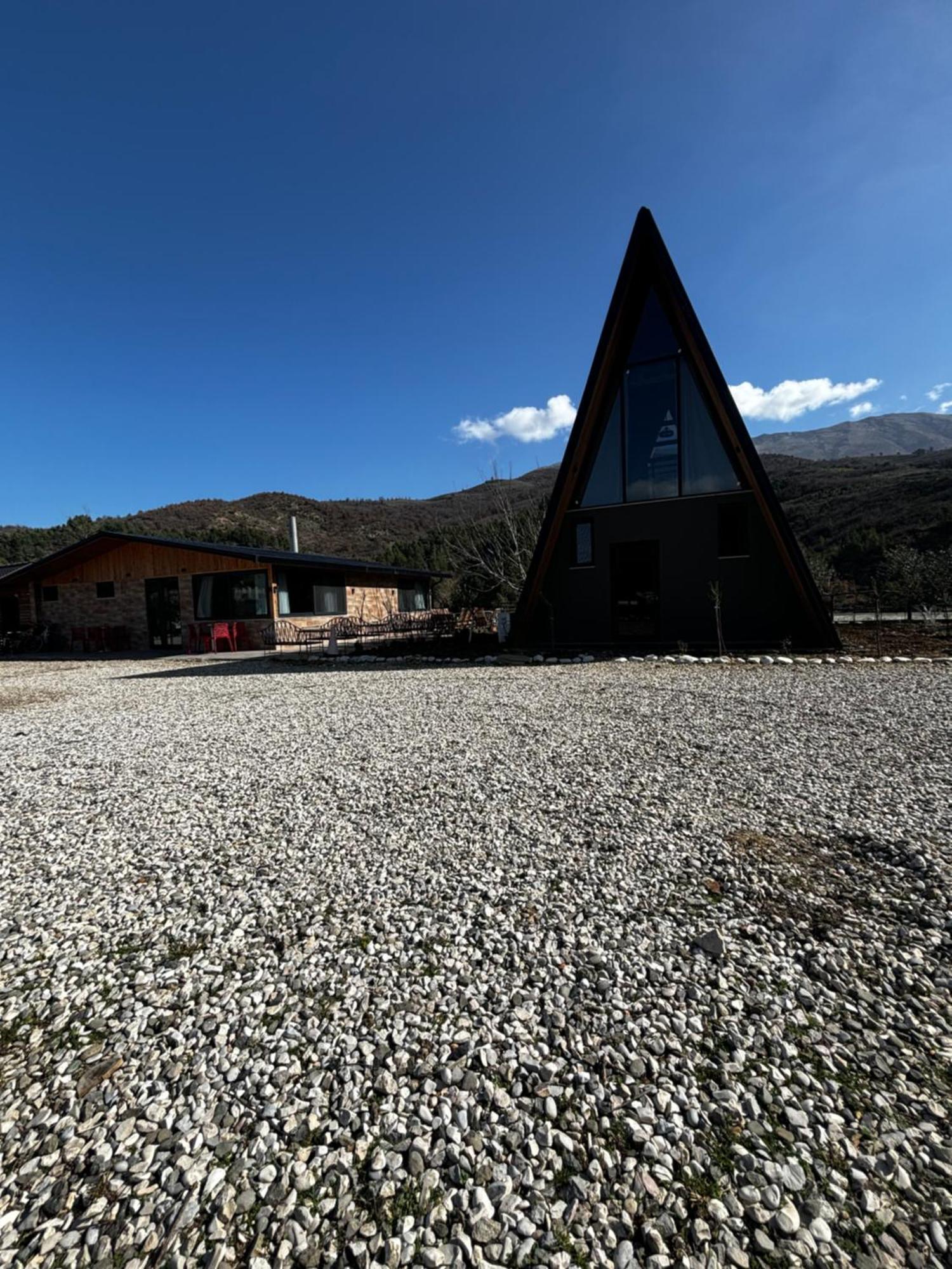 Bujtina Vjosa Hotel Memaliaj Exterior foto